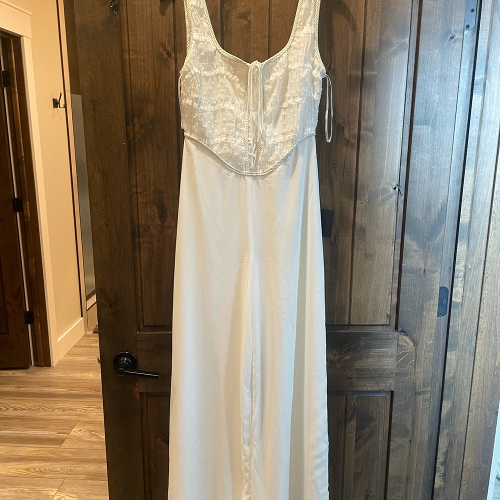 Lulus white pantsuit/jumpsuit